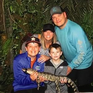 Meet your Posher, Danaisa